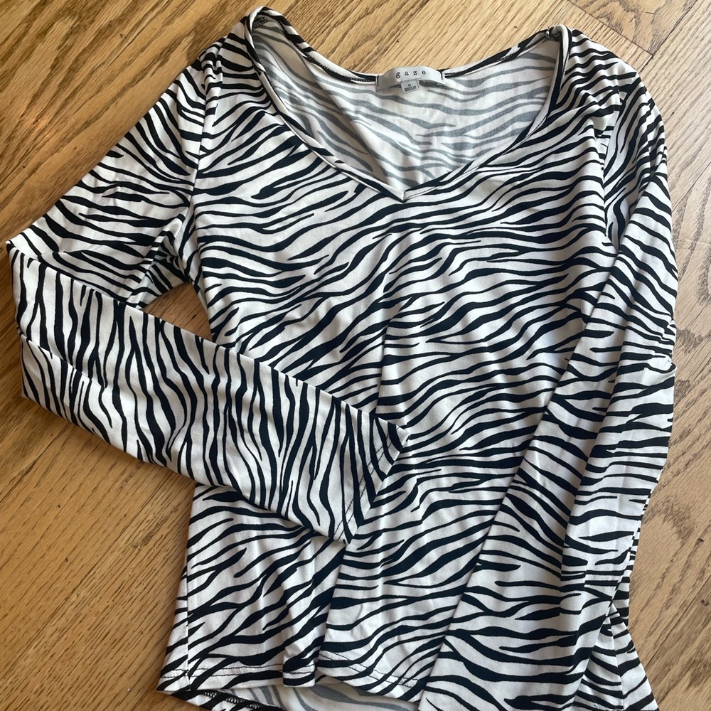 Gaze Zebra print long sleeve top